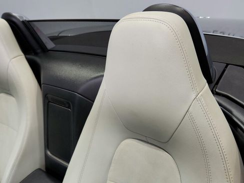 Used 2015 Jaguar F-TYPE S image 22