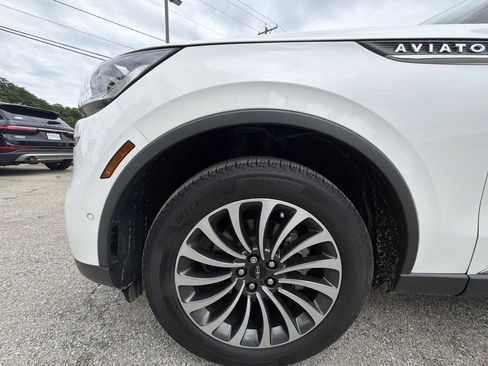 Used 2023 Lincoln Aviator Reserve w/ Equipment Group 201A AWD/4WD image 10