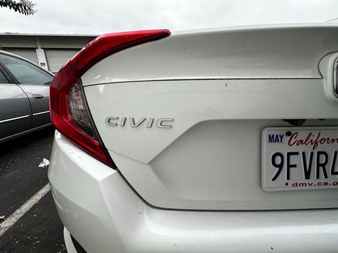 Used 2016 Honda Civic EX image 22