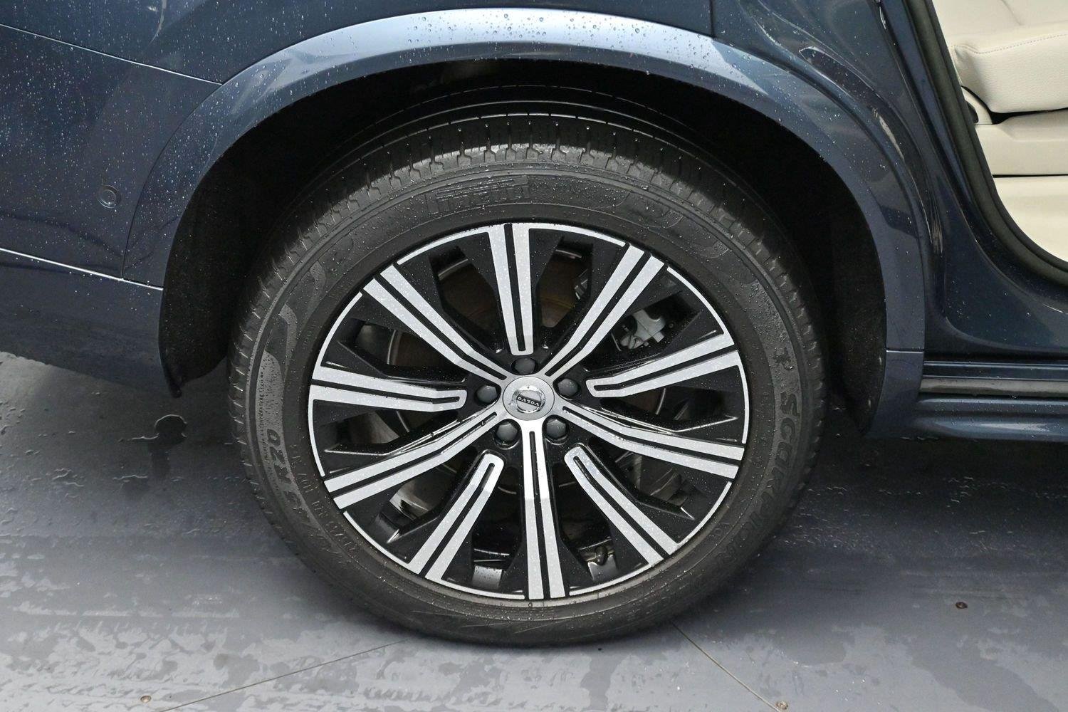 Used 2023 Volvo XC90 B6 Plus w/ Protection Package AWD/4WD image 35