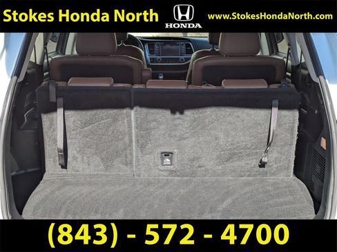 Used 2019 Toyota Highlander Limited Platinum image 10