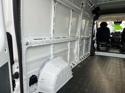 Used 2023 RAM ProMaster 2500 image 12