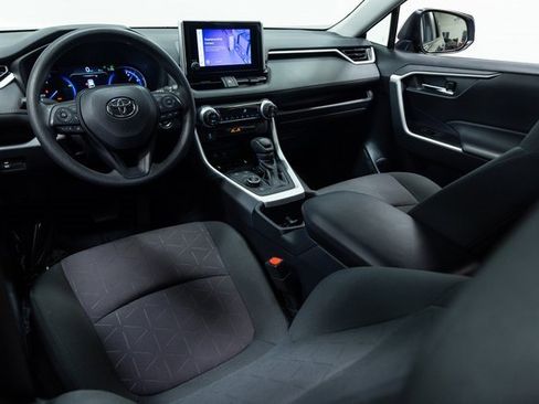 Used 2024 Toyota RAV4 XLE image 20