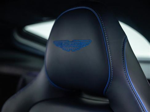 Used 2026 Aston Martin V8 Vantage Coupe image 5