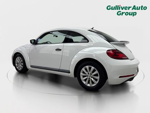 Used 2018 Volkswagen Beetle 2.0T S FWD image 4