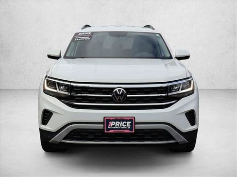 Used 2023 Volkswagen Atlas SE AWD/4WD image 2