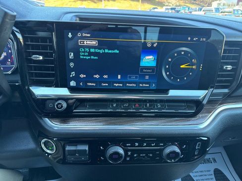 Used 2025 Chevrolet Silverado 2500 LT w/ Leather Package image 14