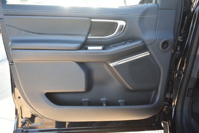 Used 2025 Ford Expedition Platinum w/ Stealth Performance Package AWD/4WD image 21