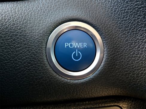 Used 2024 Toyota Tundra Limited image 24