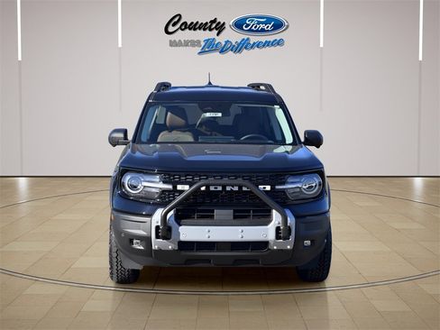 New 2025 Ford Bronco Sport Outer Banks w/ Sasquatch Outer Banks Package image 12