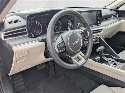 Used 2022 Kia K5 LXS FWD image 9