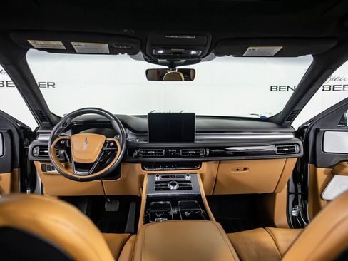 Used 2023 Lincoln Aviator Black Label w/ Dynamic Handling Package image 31