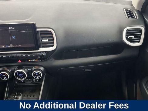 Certified 2023 Hyundai Venue Limited w/ Cargo Package FWD image 20