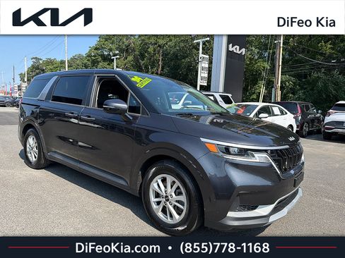 Certified 2024 Kia Carnival LX FWD image 1