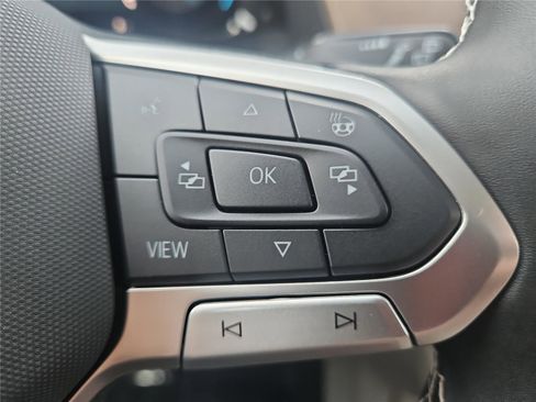 New 2026 Volkswagen Atlas SE image 17