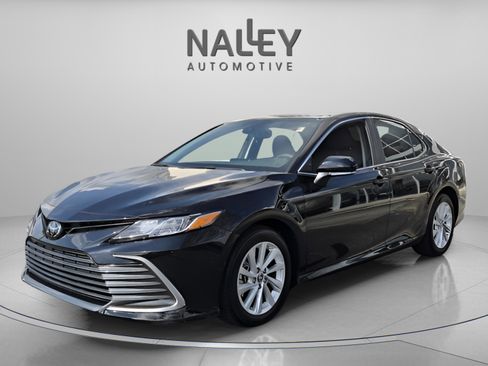 Certified 2023 Toyota Camry LE w/ Convenience Package image 1