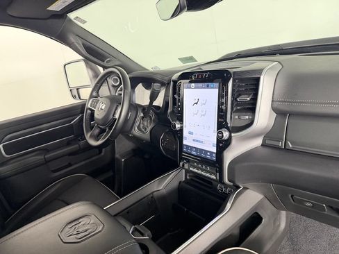 Used 2024 RAM 2500 Laramie w/ Night Edition AWD/4WD image 32
