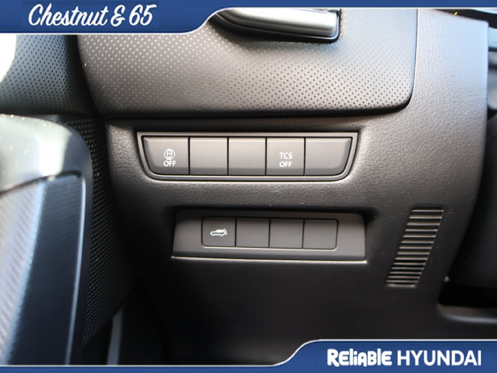 Used 2025 MAZDA CX-50 AWD 2.5 S w/ Premium Package image 32