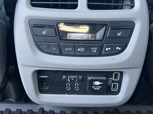 Used 2021 Honda Pilot Touring image 15