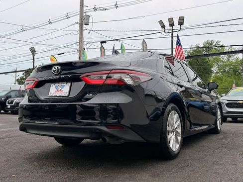 Used 2024 Toyota Camry LE w/ Convenience Package FWD image 9