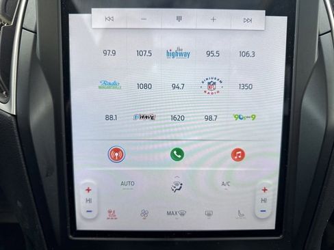 Used 2024 Ford Edge SEL w/ Convenience Package image 34