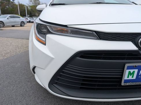 Used 2023 Toyota Corolla LE FWD image 10