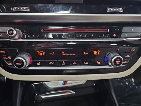 Used 2019 BMW X3 M40i image 15