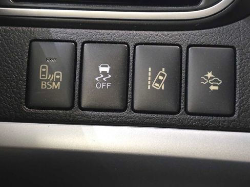 Used 2015 Toyota Camry XSE w/ Advanced Technology Package FWD image 17