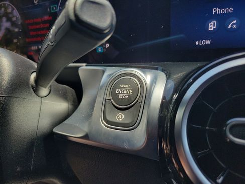 Used 2026 Mercedes-Benz GLB 250 image 22