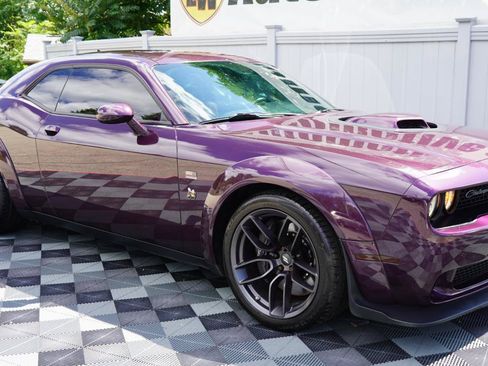 Used 2021 Dodge Challenger R/T Scat Pack RWD image 3
