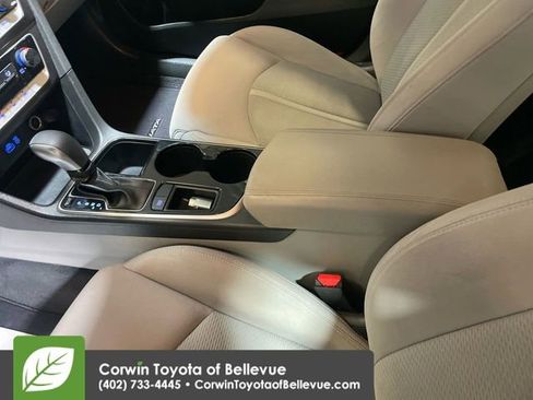 Used 2018 Hyundai Sonata SE image 17