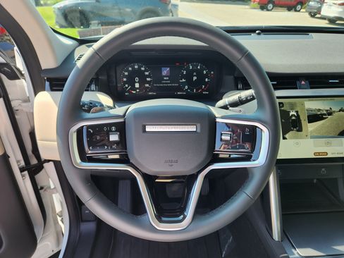 Certified 2025 Land Rover Discovery Sport S AWD/4WD image 17