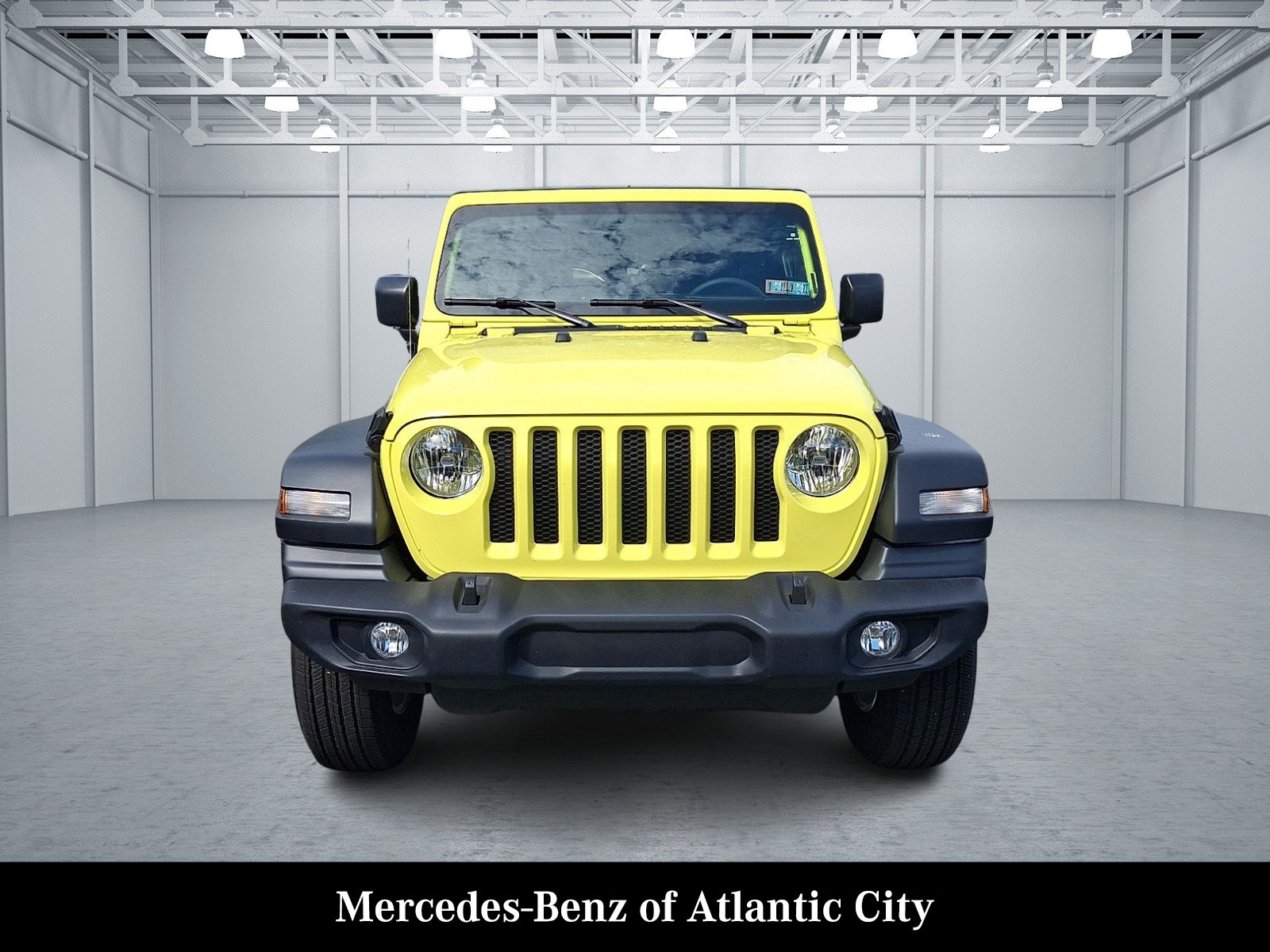 Used 2023 Jeep Wrangler Sport AWD/4WD image 2