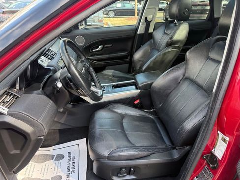 Used 2017 Land Rover Range Rover Evoque SE Premium image 23