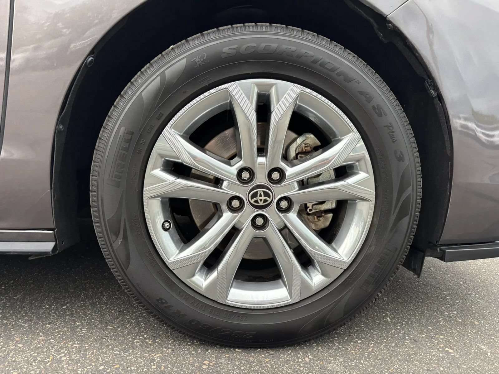 Used 2021 Toyota Sienna XSE AWD/4WD image 24