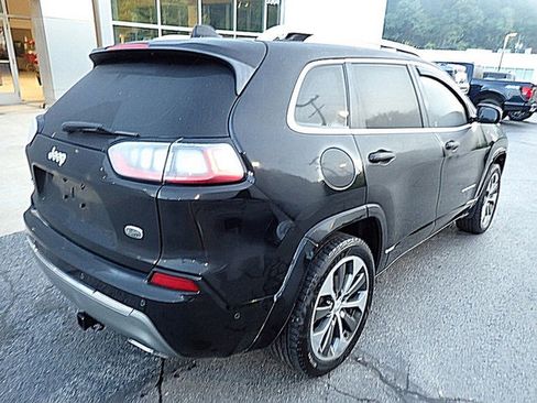 Used 2019 Jeep Cherokee Overland w/ Technology Group image 2