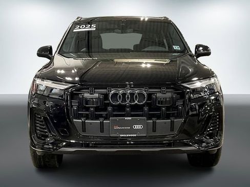 Certified 2025 Audi Q7 2.0T Premium Plus w/ Premium Plus Package image 3