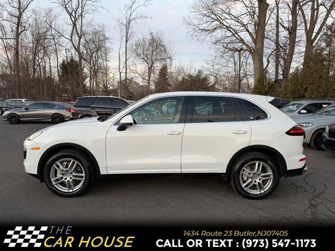 Used 2017 Porsche Cayenne S image 12