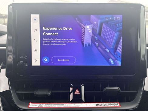 Used 2025 Toyota Corolla SE image 21