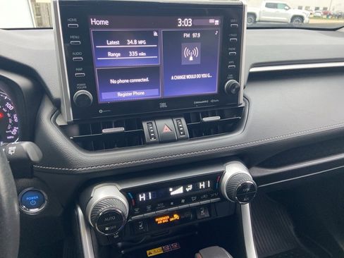 Certified 2022 Toyota RAV4 XLE Premium image 16