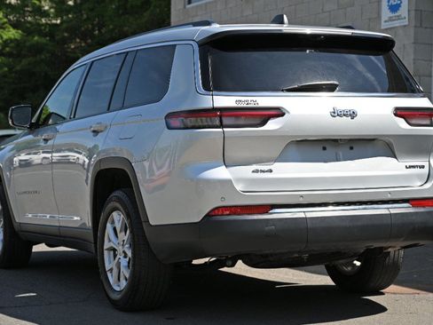 Used 2023 Jeep Grand Cherokee L Limited w/ Luxury Tech Group II AWD/4WD image 5