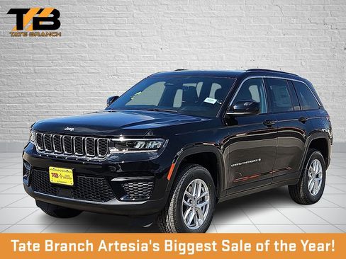 New 2026 Jeep Grand Cherokee Laredo AWD/4WD image 1