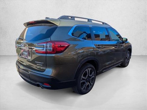 New 2025 Subaru Ascent Limited w/ Popular Package #2 image 5
