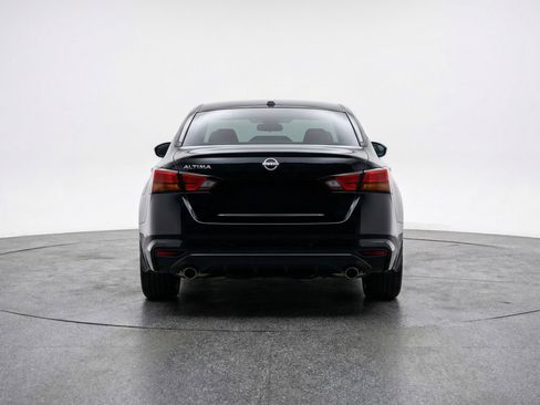 Used 2025 Nissan Altima 2.5 SV image 7