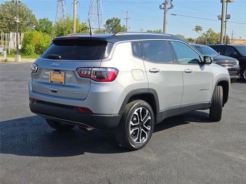 Certified 2022 Jeep Compass Limited image 12