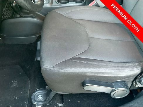 Used 2015 Jeep Wrangler Unlimited Sport AWD/4WD image 18