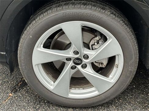 Certified 2025 Audi Q5 2.0T Premium Plus w/ Premium Plus image 10