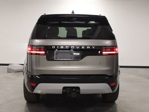 Used 2025 Land Rover Discovery Metropolitan Edition AWD/4WD image 6