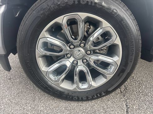 Used 2020 RAM 1500 Laramie w/ Sport Appearance Package AWD/4WD image 33