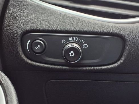 Used 2025 Chevrolet Malibu LT image 13